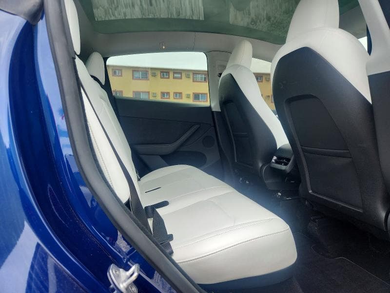 2023 TESLA MODEL Y 10