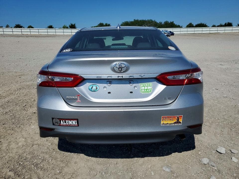 2019 TOYOTA CAMRY LE 6