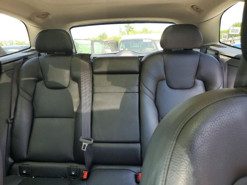 2018 VOLVO XC60 T6 10