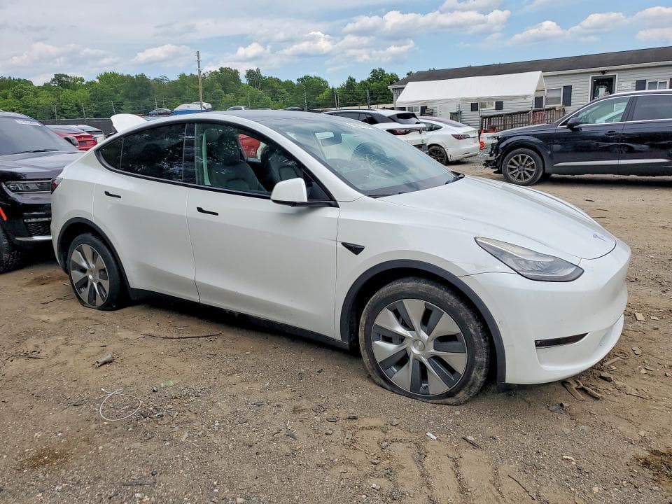 2022 TESLA MODEL Y 4