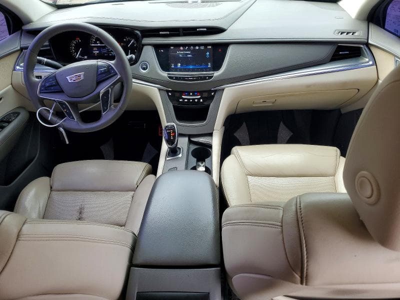 2017 CADILLAC XT5 LUXURY 8