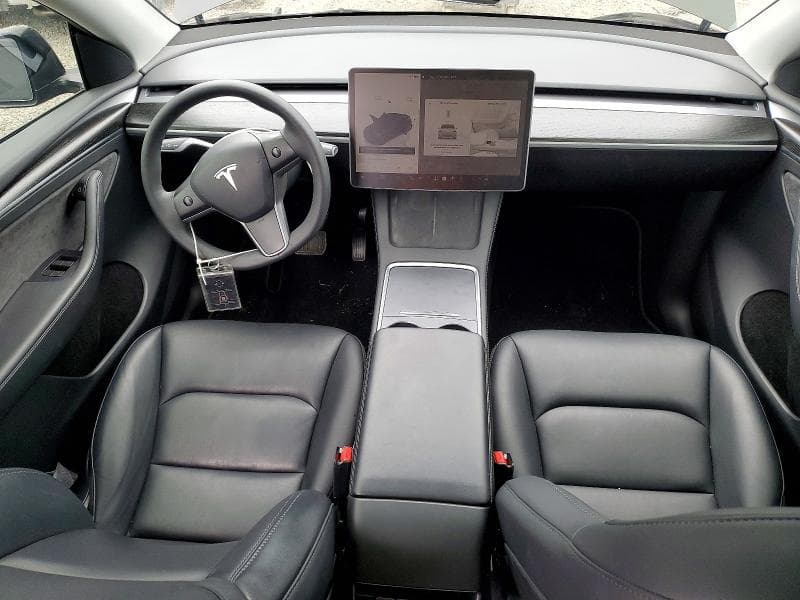 2023 TESLA MODEL  Y 8