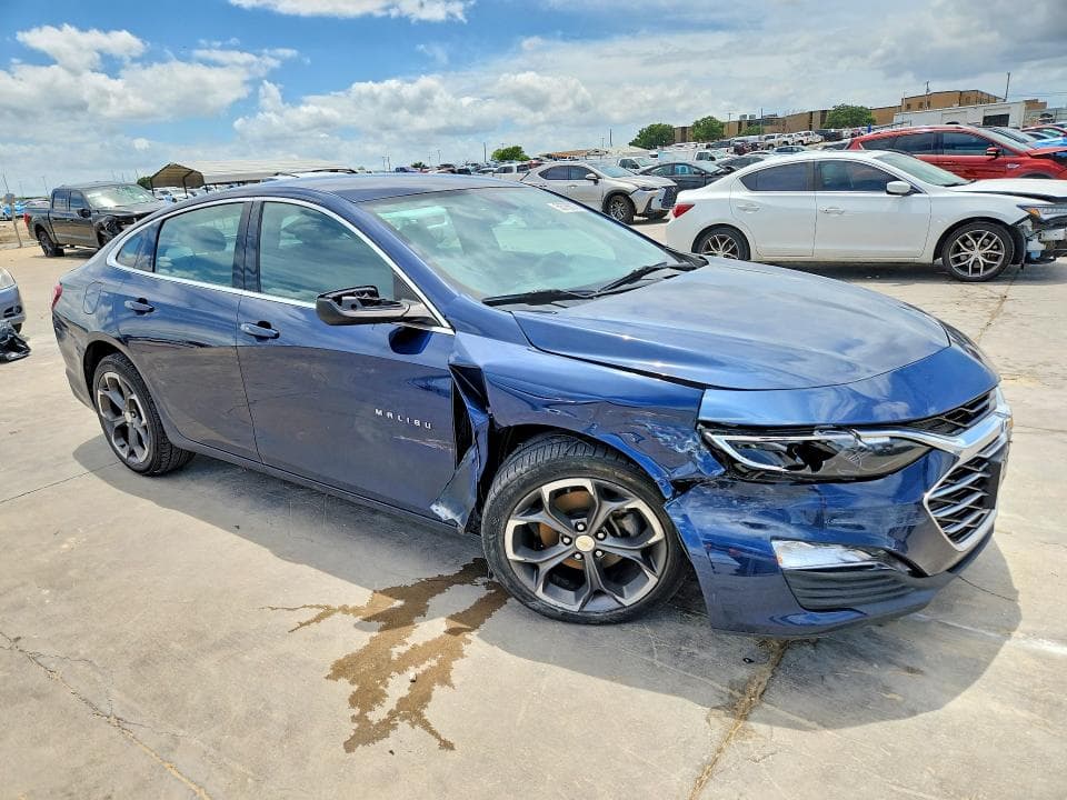 2022 CHEVROLET MALIBU LT 4