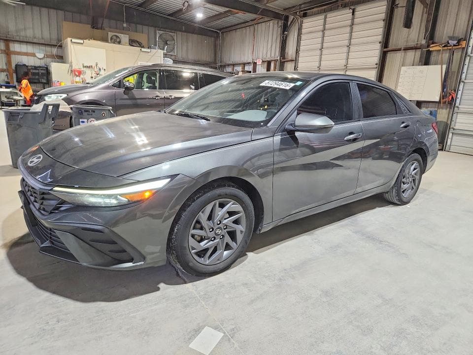 2024 HYUNDAI ELANTRA SEL - 1
