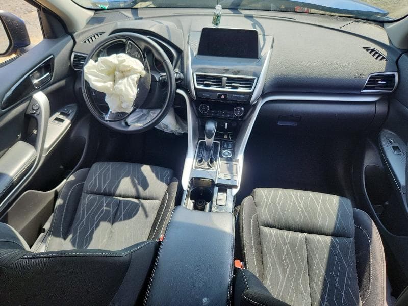 2019 MITSUBISHI ECLIPSE CROSS SE 8