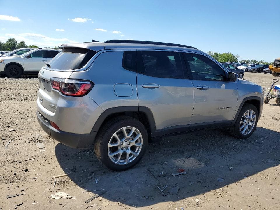 2023 JEEP COMPASS LATITUDE LUX 3