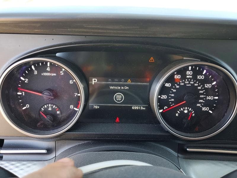 2022 KIA CARNIVAL LX 9