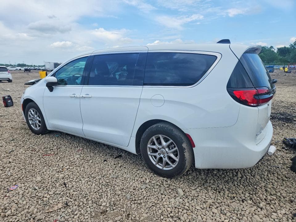 2023 CHRYSLER PACIFICA TOURING L 2