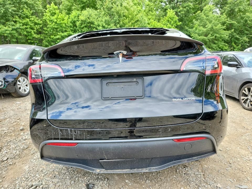 2022 TESLA MODEL Y 6