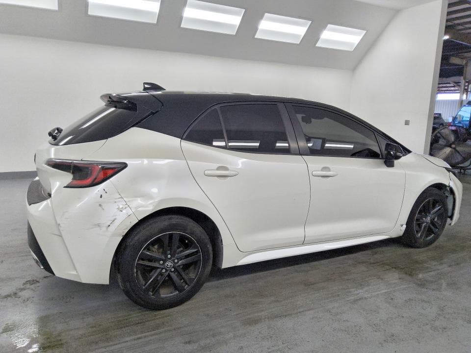 2020 TOYOTA COROLLA HATCHBACK SE 3