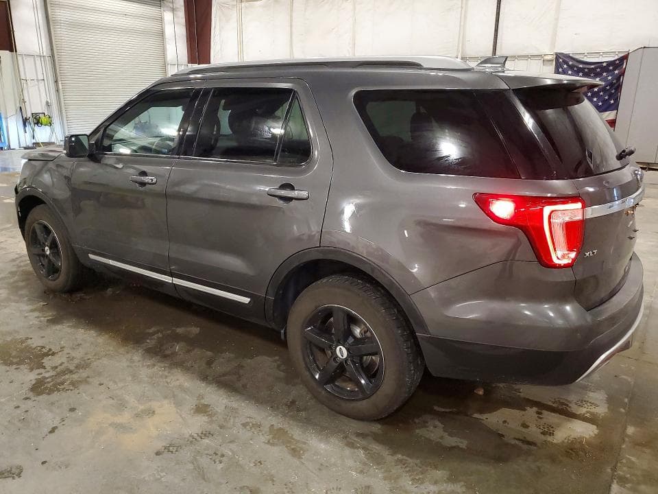 2017 FORD EXPLORER XLT 2
