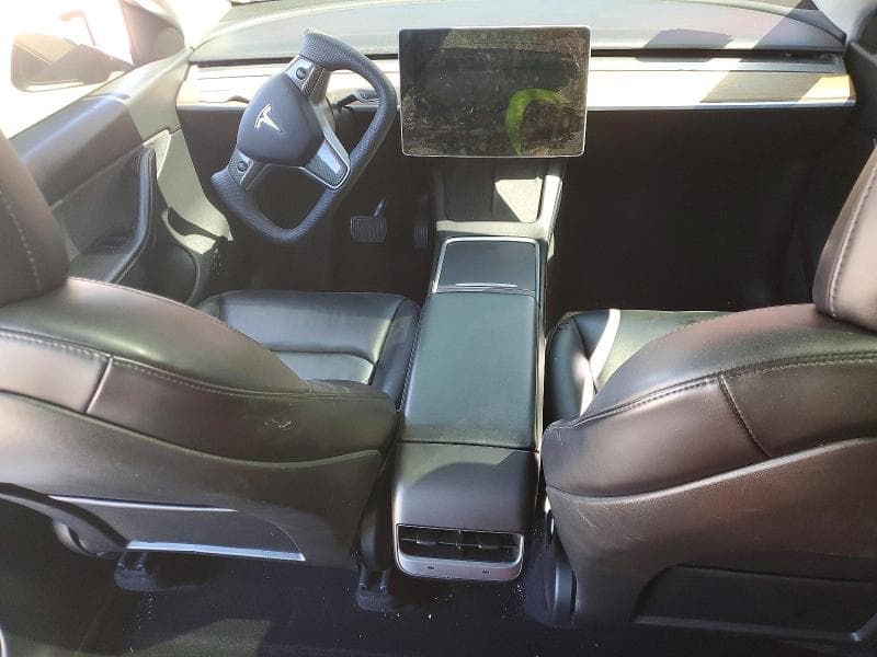 2022 TESLA MODEL Y 8