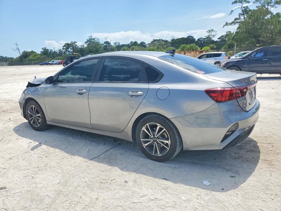 2023 KIA FORTE LXS 2