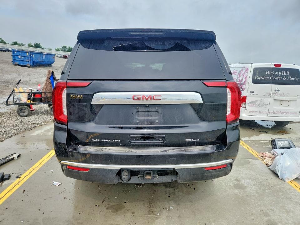 2022 GMC YUKON SLT 6