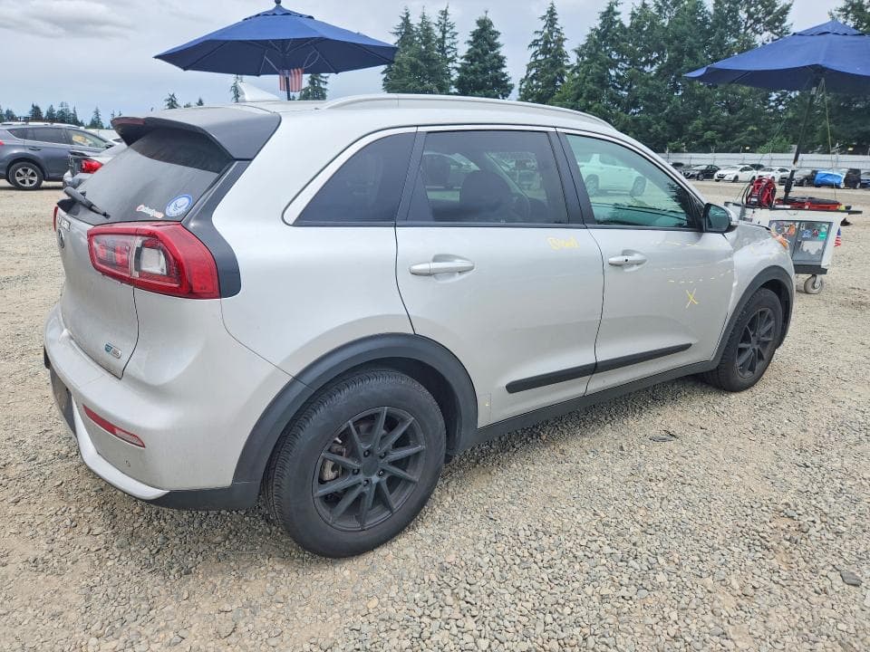 2017 KIA NIRO EX TOURING 3