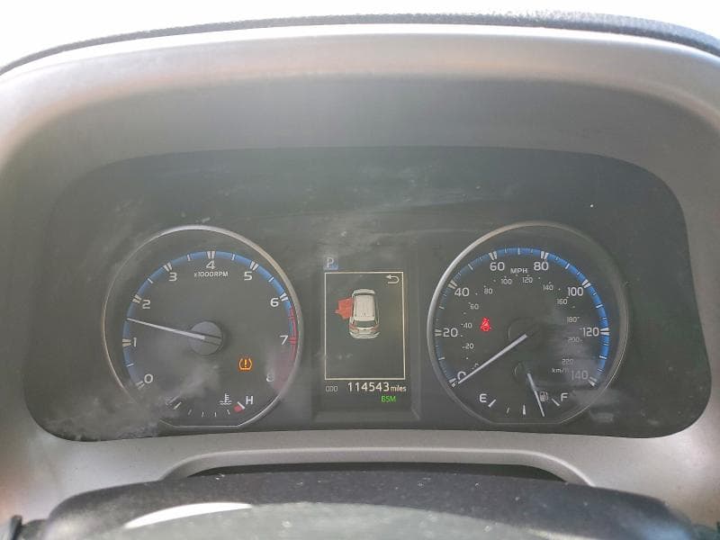 2018 TOYOTA RAV4 XLE 9