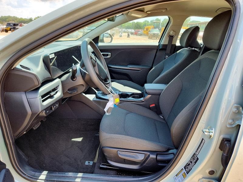2026 KIA K4 LXS 7