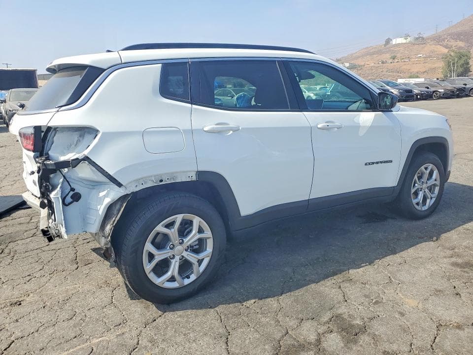 2024 JEEP COMPASS LATITUDE 3