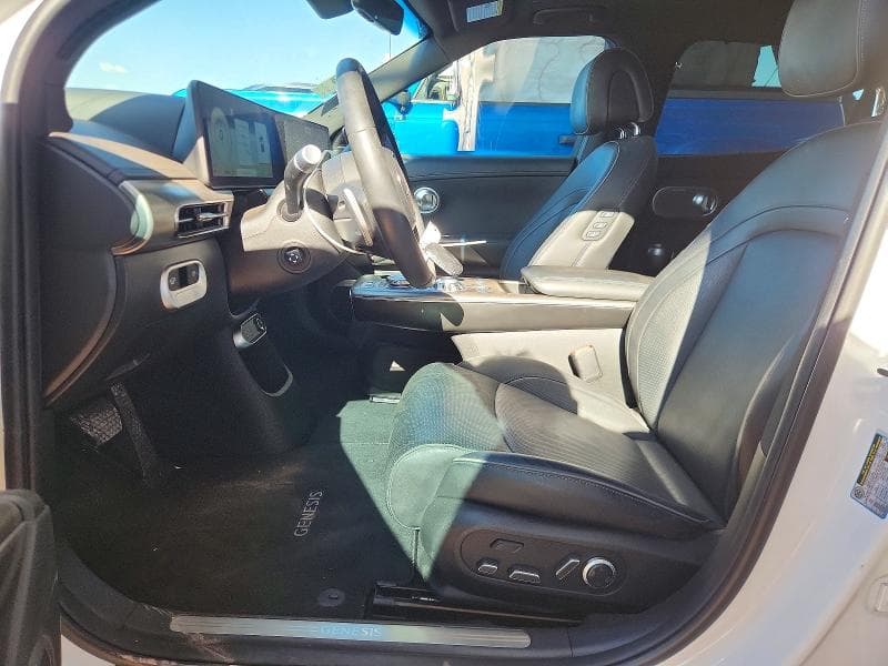 2023 GENESIS GV60 ADVANCED 7