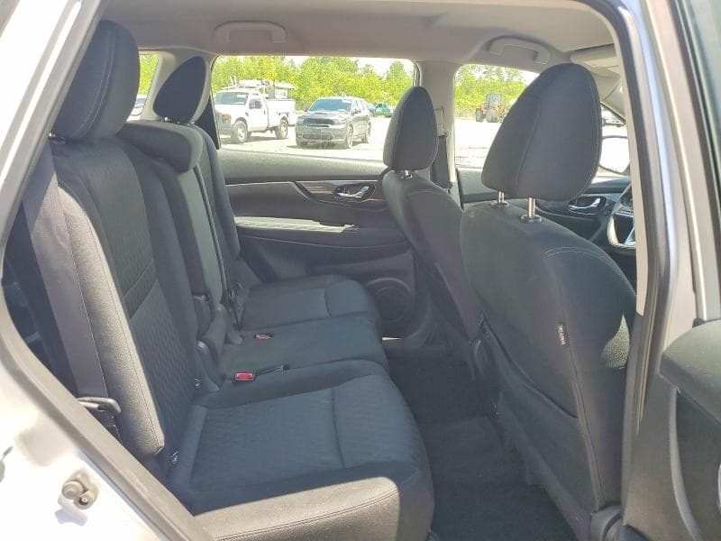 2018 NISSAN ROGUE S 11