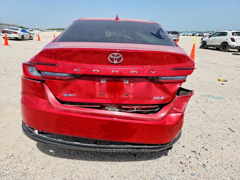 2026 TOYOTA CAMRY XLE 6