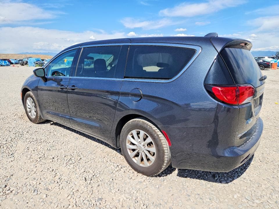 2019 CHRYSLER PACIFICA LX 2