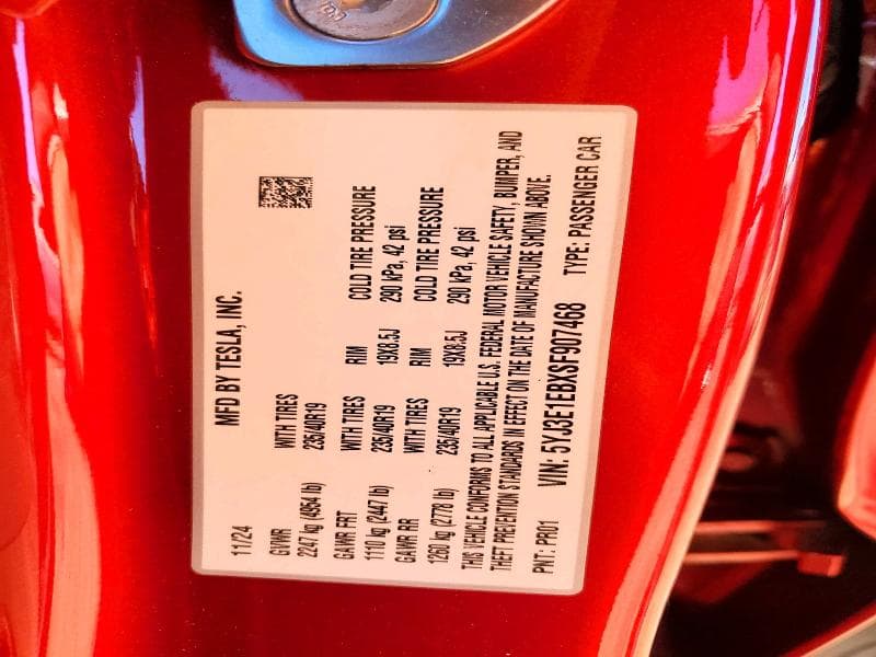 2025 TESLA MODEL 3 12