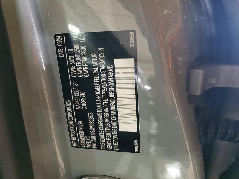 2025 VOLVO S60 CORE 12