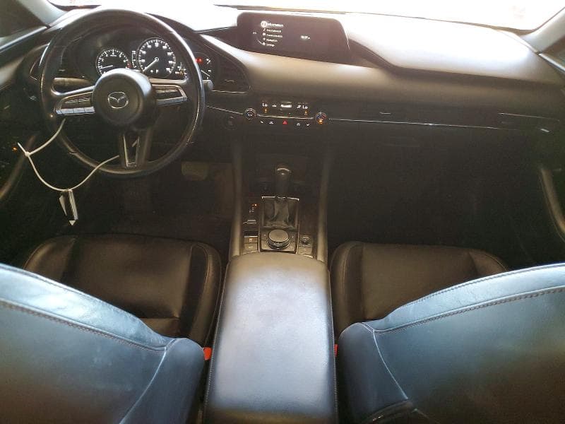 2022 MAZDA 3 PREMIUM 8