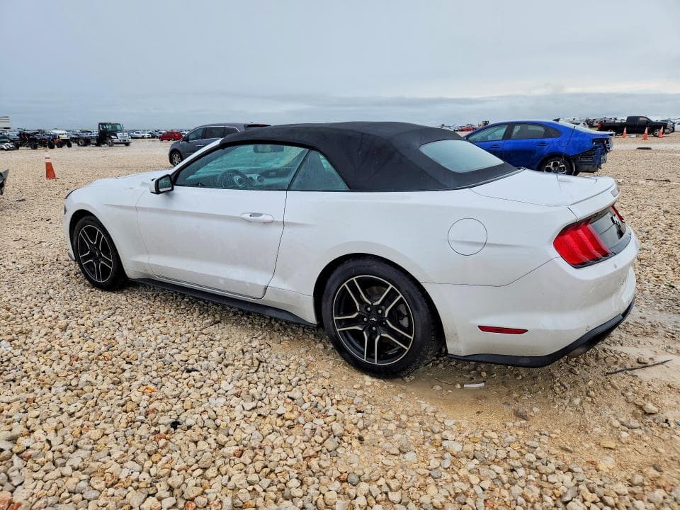 2022 FORD MUSTANG 2