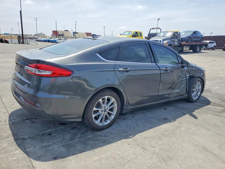 2020 FORD FUSION SE 3