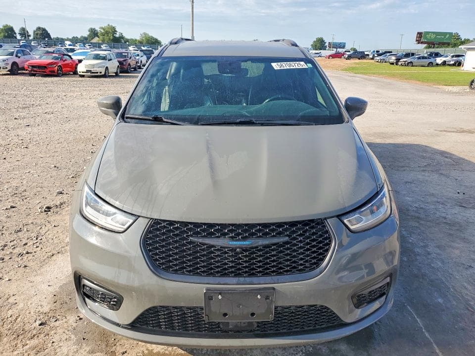 2021 CHRYSLER PACIFICA HYBRID LIMITED 5
