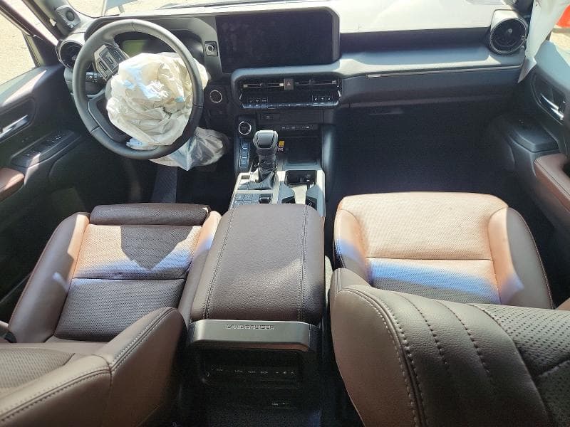 2026 TOYOTA LAND CRUISER BASE 8