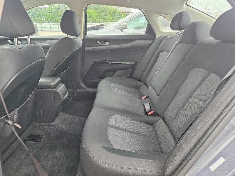 2022 KIA K5 LXS 10