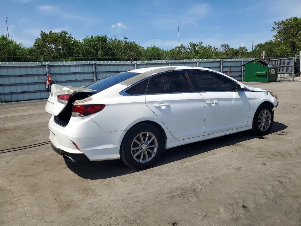 2018 HYUNDAI SONATA SE 3