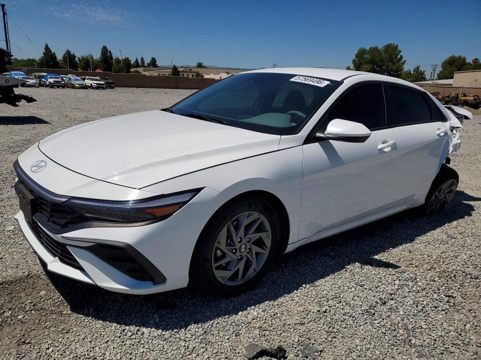 2024 HYUNDAI ELANTRA SEL - 1