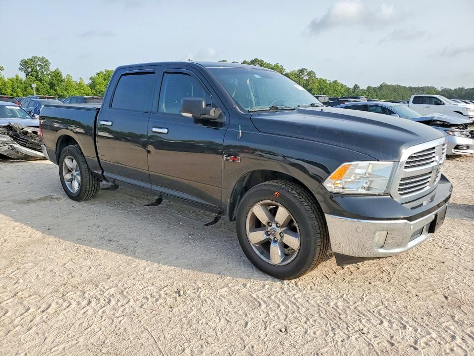 2018 RAM 1500 SLT 4