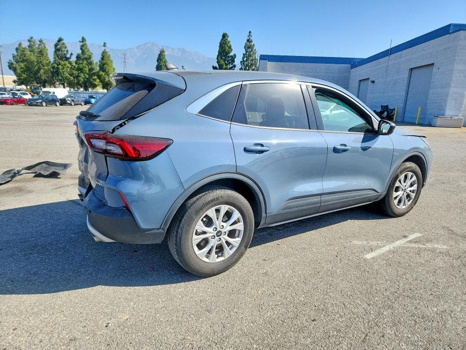 2024 FORD ESCAPE ACTIVE 3