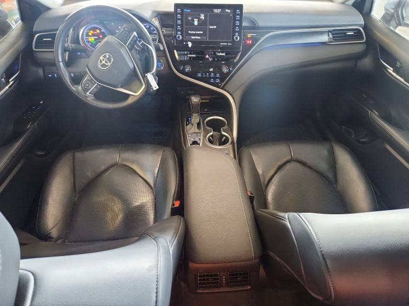 2023 TOYOTA CAMRY XLE 8