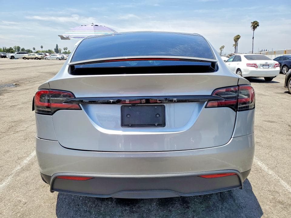 2024 TESLA MODEL X 6