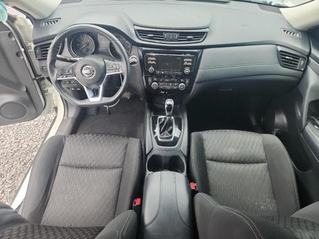 2017 NISSAN ROGUE SV 8