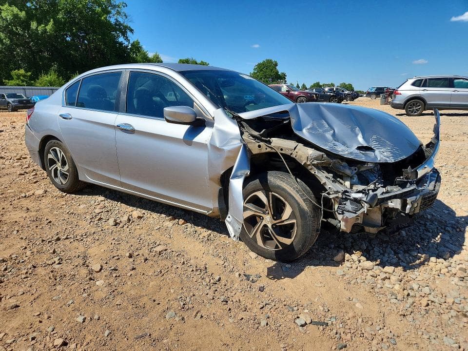 2017 HONDA ACCORD LX 4