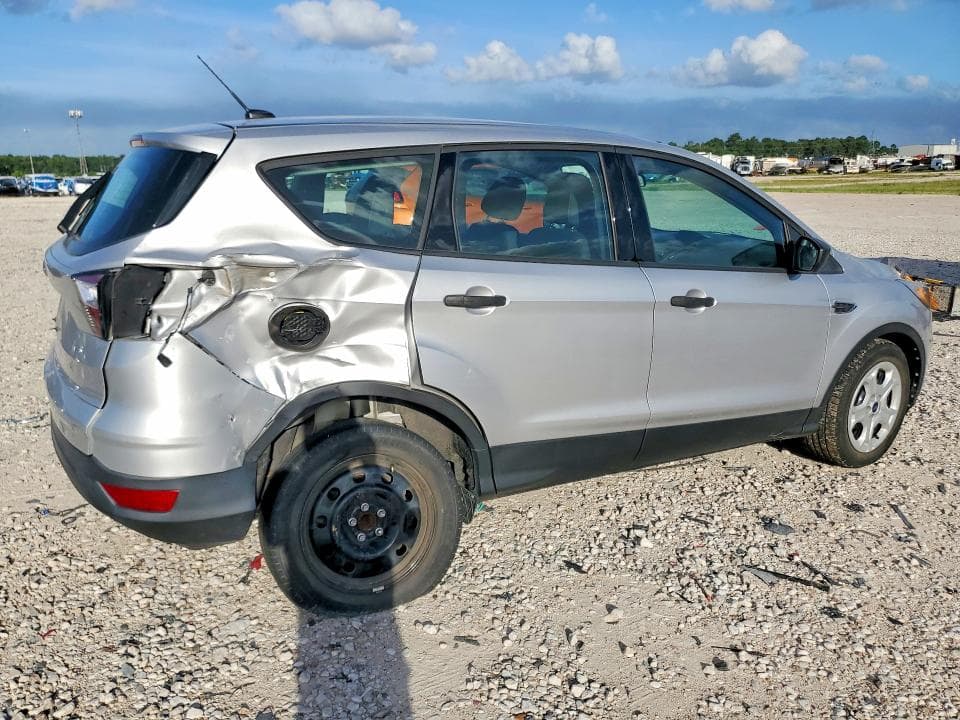 2017 FORD ESCAPE S 3