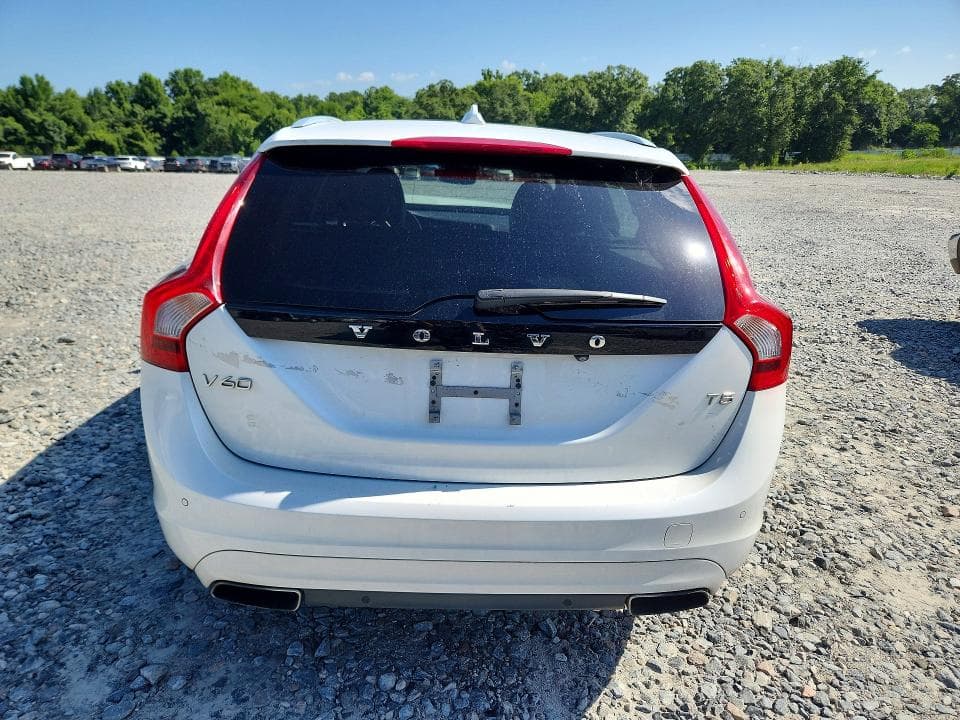 2017 VOLVO V60 T5 PREMIER 6
