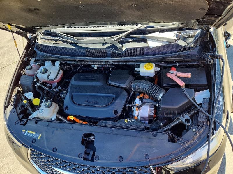 2024 CHRYSLER PACIFICA HYBRID SELECT 11