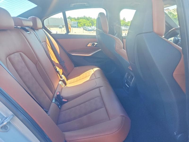 2027 BMW M3 COMPETITION 10
