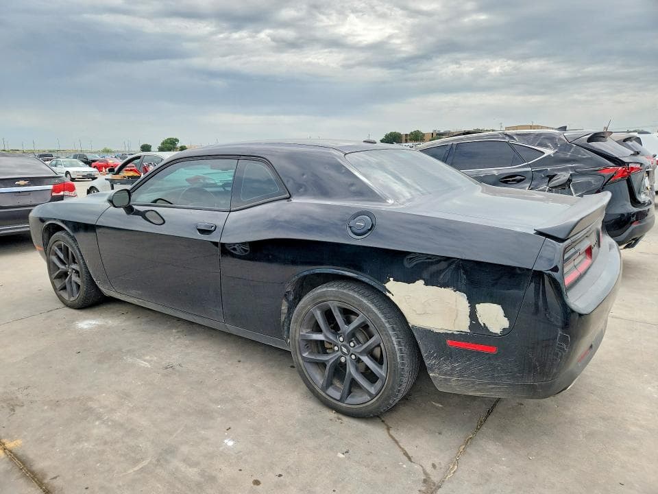 2021 DODGE CHALLENGER SXT 2