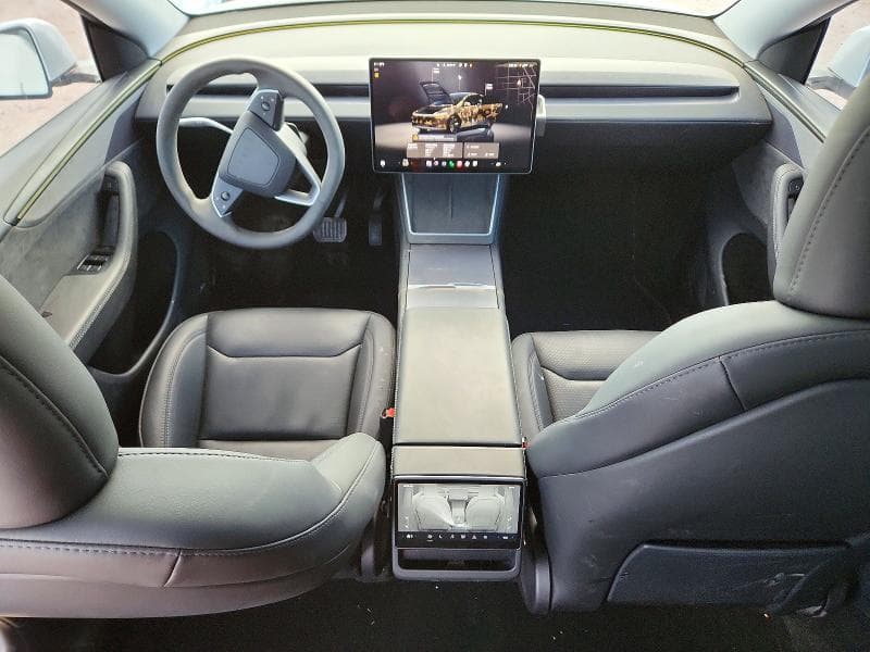 2026 TESLA MODEL Y 8