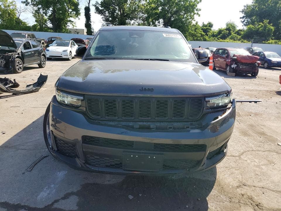 2023 JEEP GRAND CHEROKEE L LAREDO 5