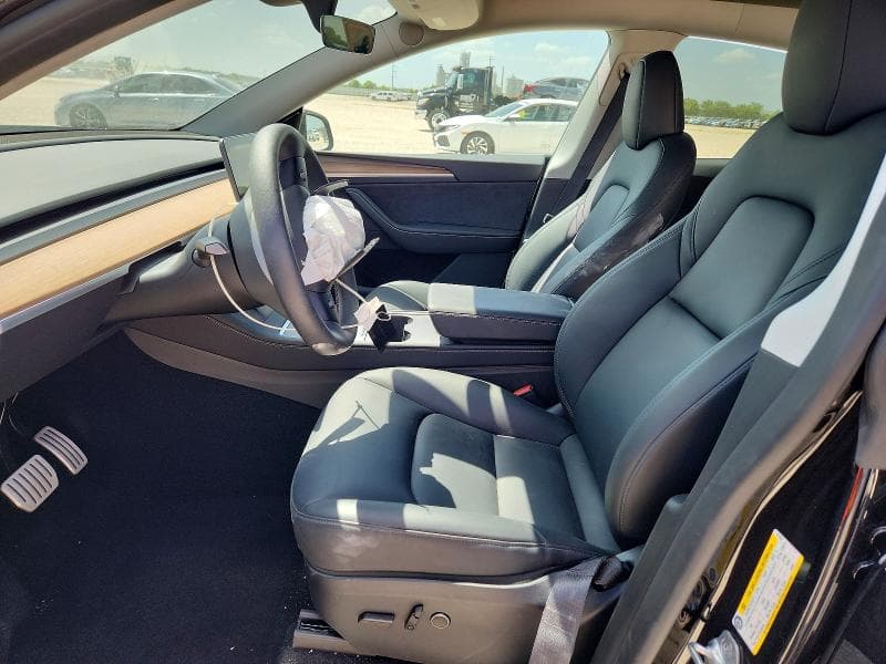 2025 TESLA MODEL Y 7